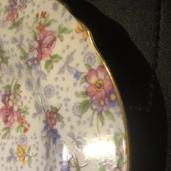 ROYAL WINTON ELEANOR CHINTZ DESSERT PLATE 6.5” D PINK PURPLE GOLD RIM ENGLAND - Picture 3 of 12